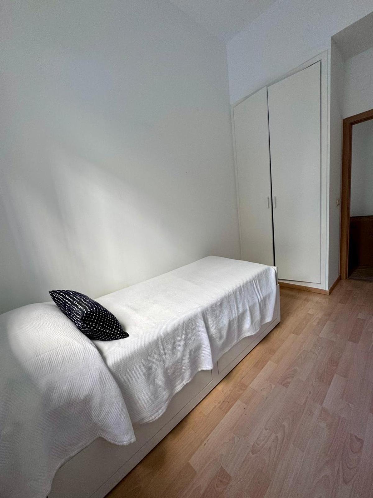 Pamis Apartament Sants, Barcelona Ngoại thất bức ảnh
