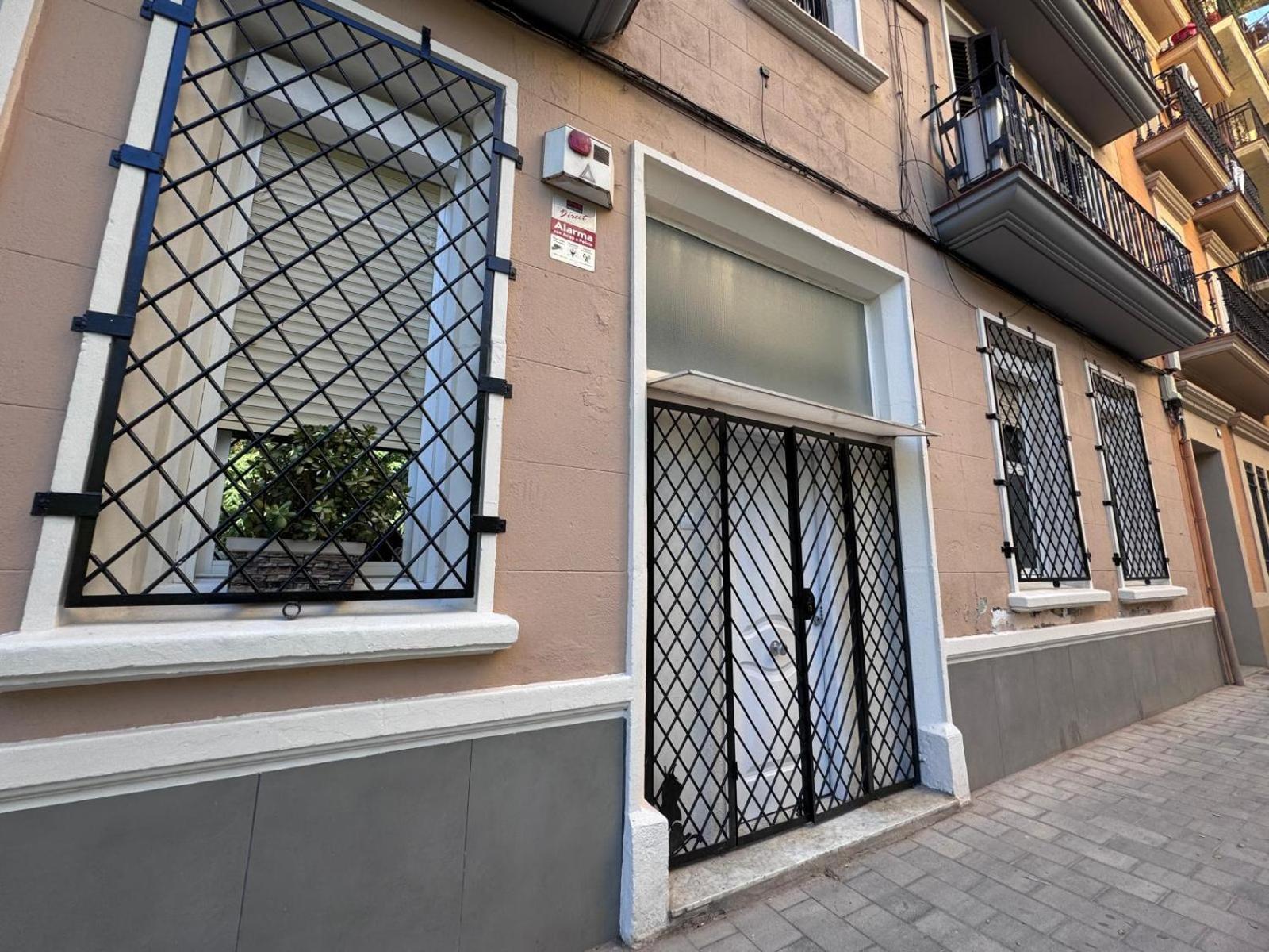 Pamis Apartament Sants, Barcelona Ngoại thất bức ảnh